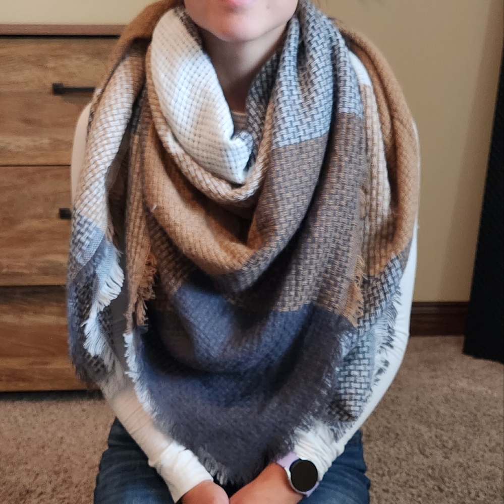 Color Block Blanket Scarf